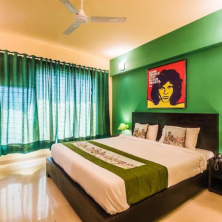 Oyo Flagship 389 Maitri Park Chembur Hotel Mumbai Luaran gambar